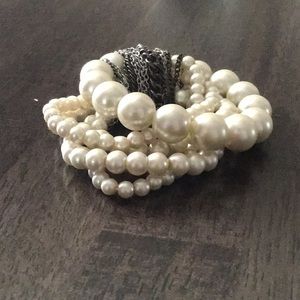 Simply Vera pearl and chain bracelet
